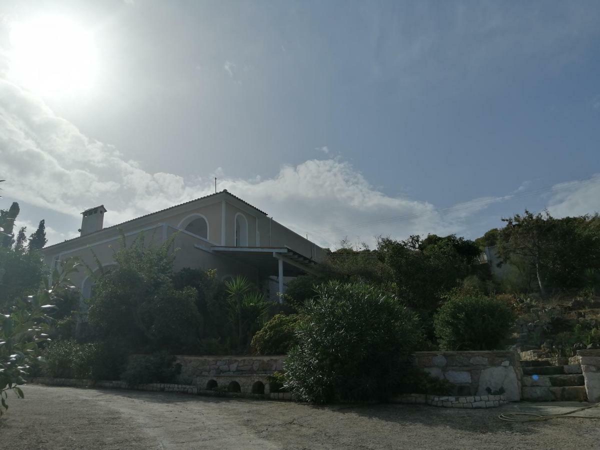 Artemis Villa Near Athens Airport Markópoulon 외부 사진